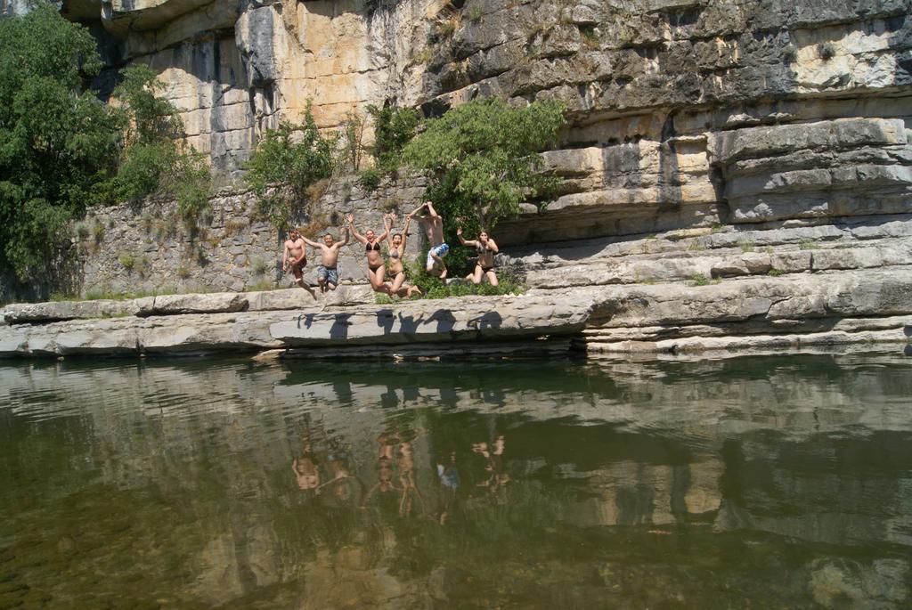 Camping Le Coin Charmant Chauzon Екстер'єр фото