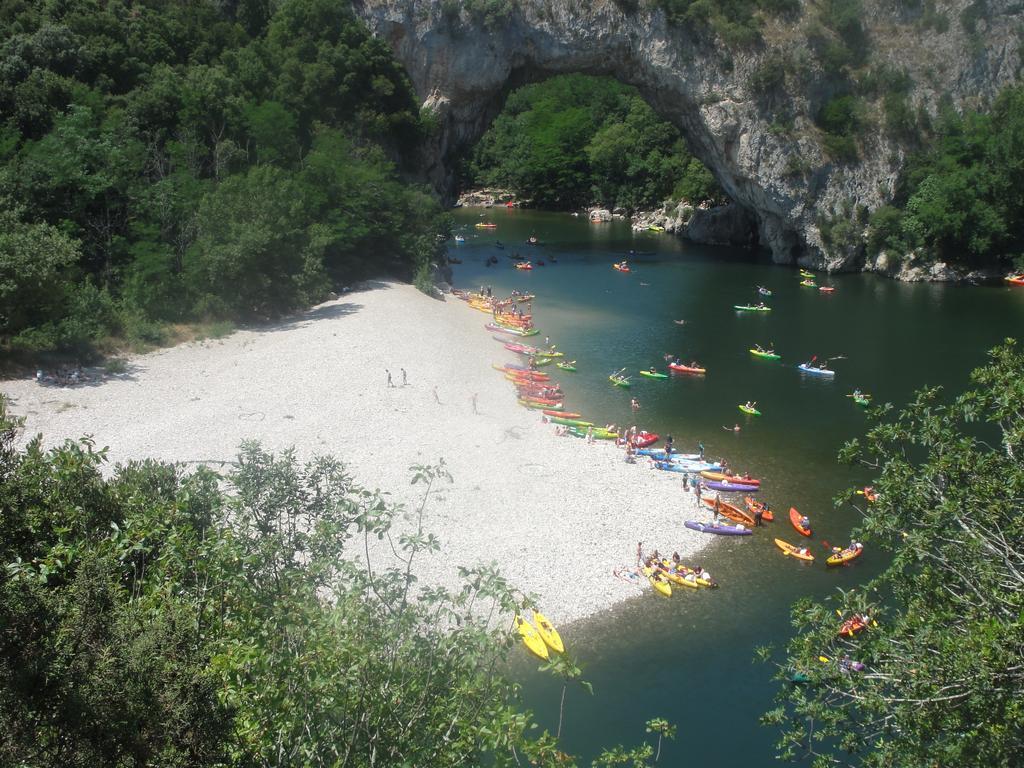 Camping Le Coin Charmant Chauzon Екстер'єр фото